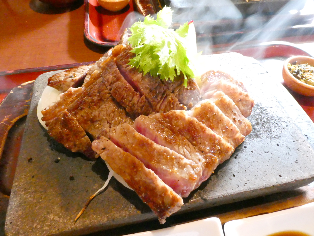 ステーキハウス大地 肉をがっつり食べたい人におすすめ ａ5ランクの分厚いステーキに舌つづみ 金沢旅行記 すきなものたち